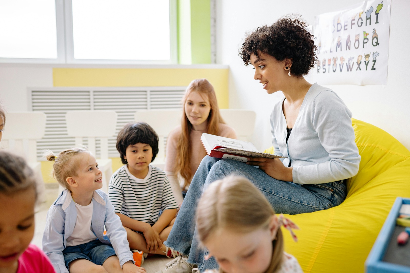 Child building communication confidence through speech therapy